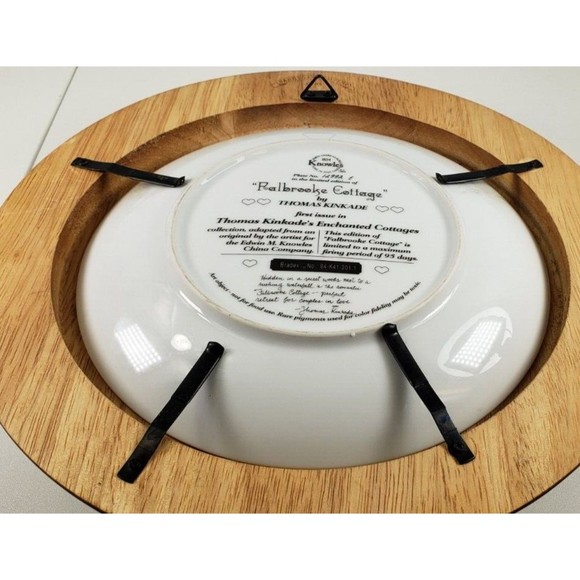 Vintage 1993 Thomas Kinkade FALBROOKE COTTAGE Enchanted Cottages Round Plate - Picture 16 of 16